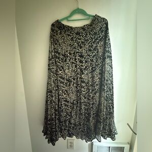 Sarah Arizona Floral Reversible Maxi Skirt • Size L black• Black + Floral • Rare